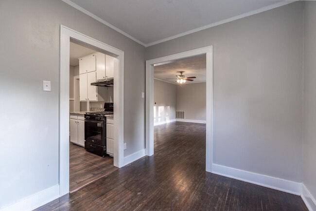 Building Photo - 714 N 39th St