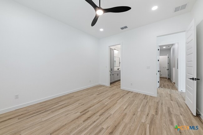 Building Photo - 158 S Academy Ave