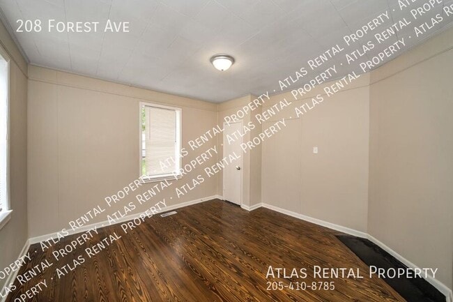 Building Photo - 208 Forest Ave