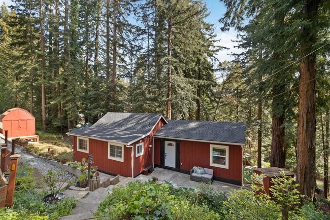 Building Photo - Serene Felton Retreat – Spacious Home Nest...