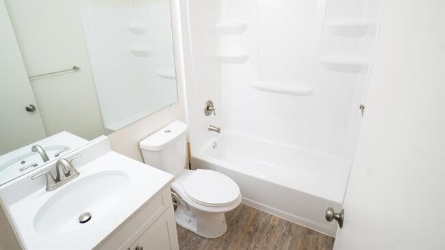 Building Photo - 5558 S Somerset Way