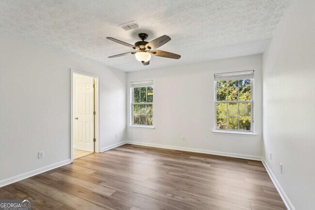 Building Photo - 300 Carrington Way