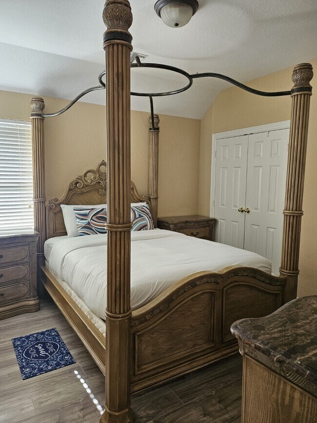 Building Photo - 3007 Smokey Hollow Dr