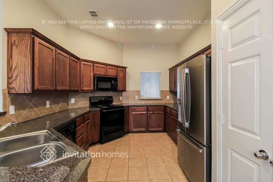 Building Photo - 10128 Coolidge Dr