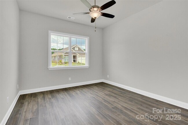 Building Photo - 4715 Anise Cir