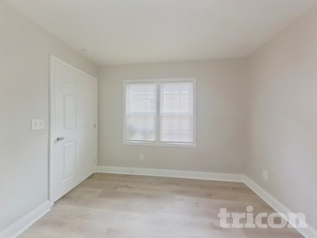 Building Photo - 717 West Blvd