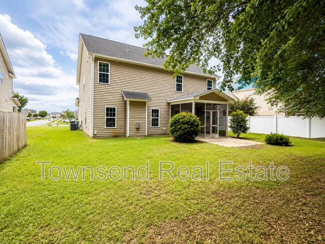 Building Photo - 2817 Blockade Runner Dr
