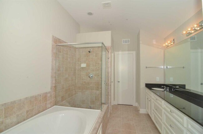 Building Photo - 2710 Hullsmith Dr