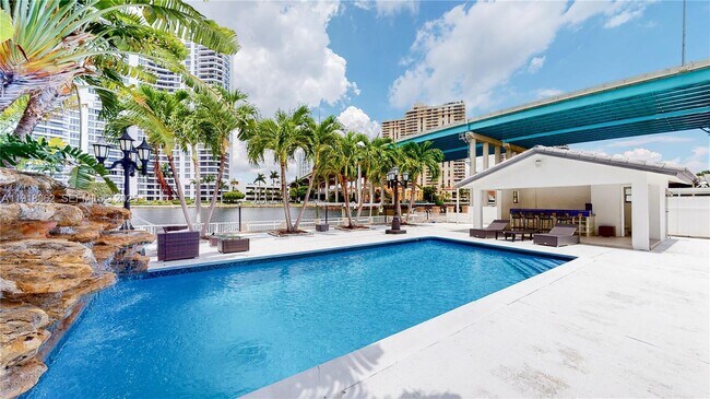 Building Photo - 19140 N Bay Rd