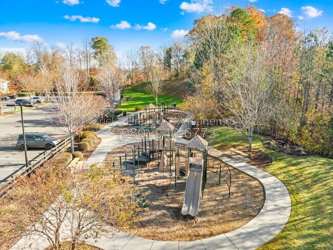 Building Photo - 4004 Petersburg Dr