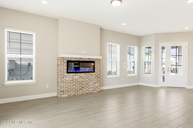 Building Photo - 571 Marquesa Cir