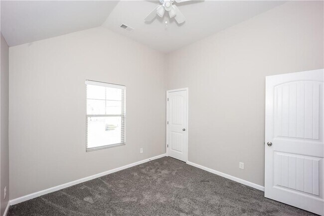 Building Photo - 6555 Woodwell Dr