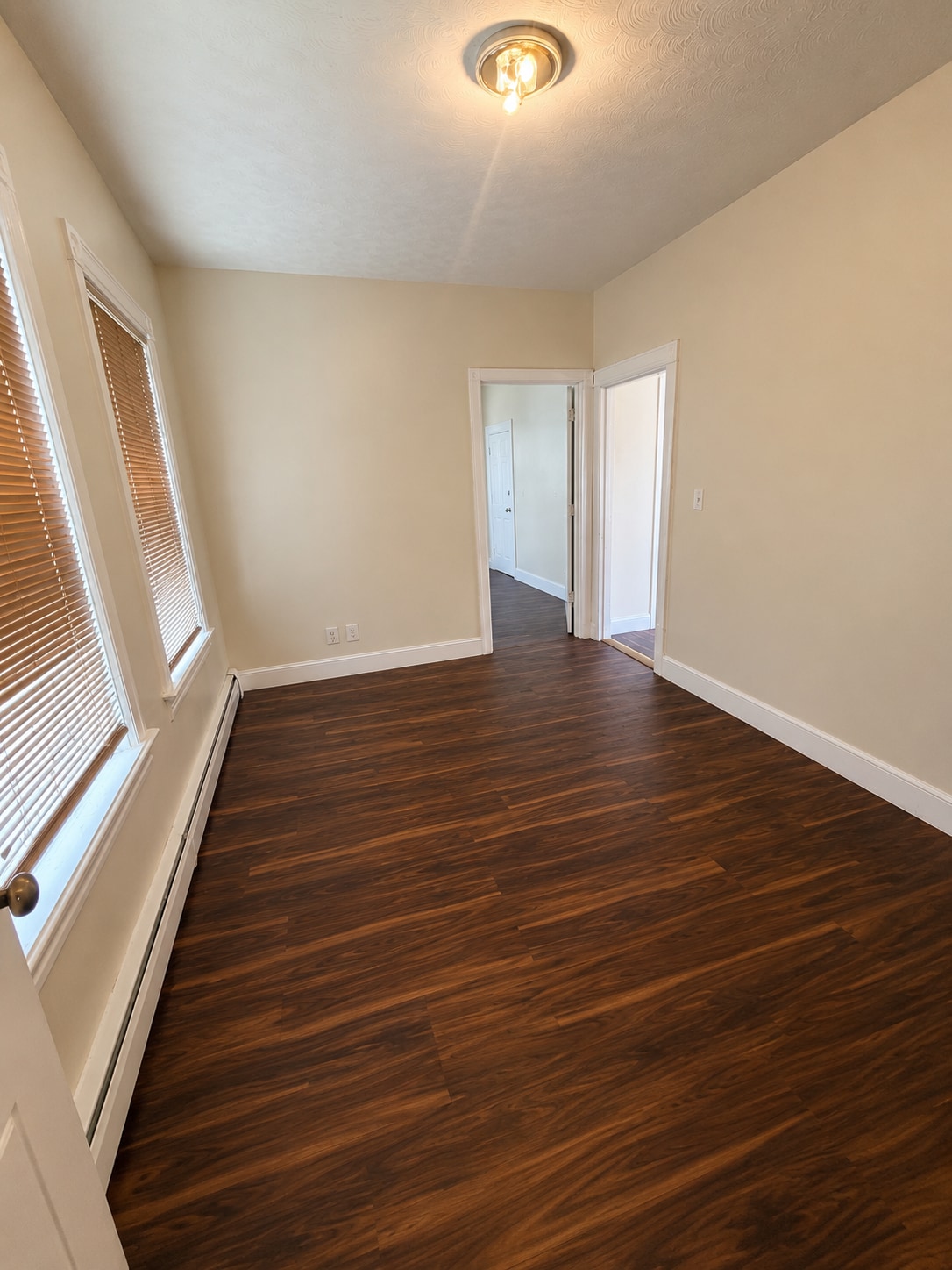 Living room - 37 Bowers St