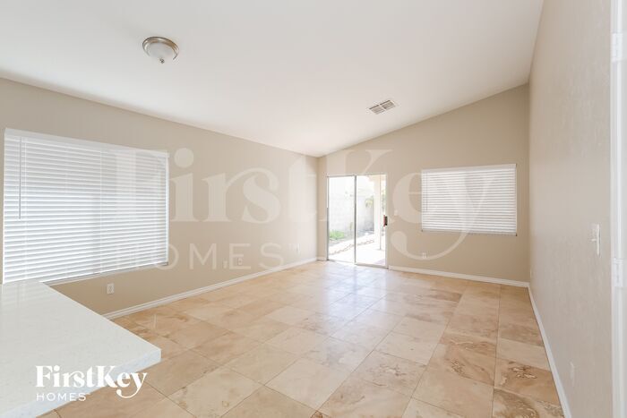 Building Photo - 5225 Meadow Rock Ave
