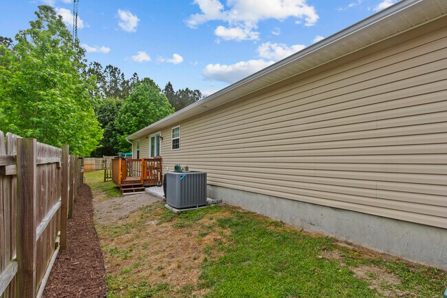 Building Photo - 125 Eagle Trail