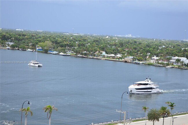 Building Photo - 1201 S Ocean Dr