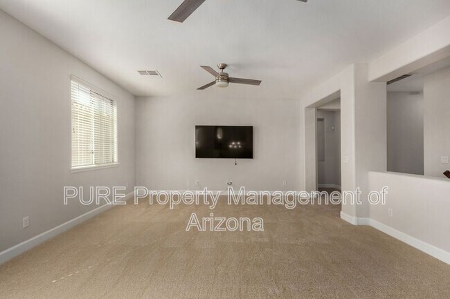 Building Photo - 3311 S Sunland Dr