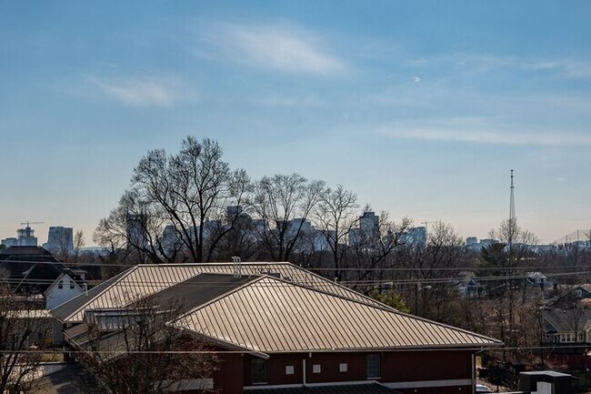 Building Photo - East Nashville Near Cleveland Park