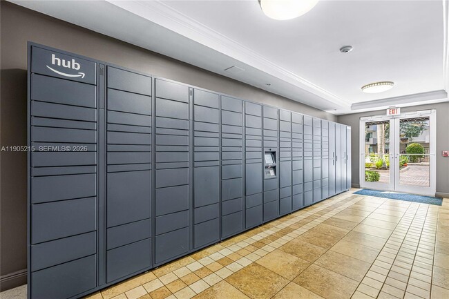 Building Photo - 2421 NE 65th St