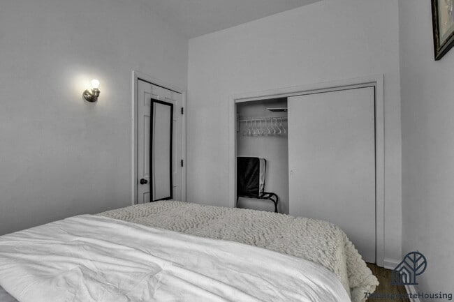 Building Photo - Furnished 2-Bedroom First-Floor Apartment Near Elmwood Village