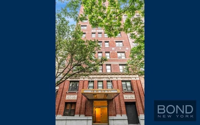 Building Photo - 19 W 69th St