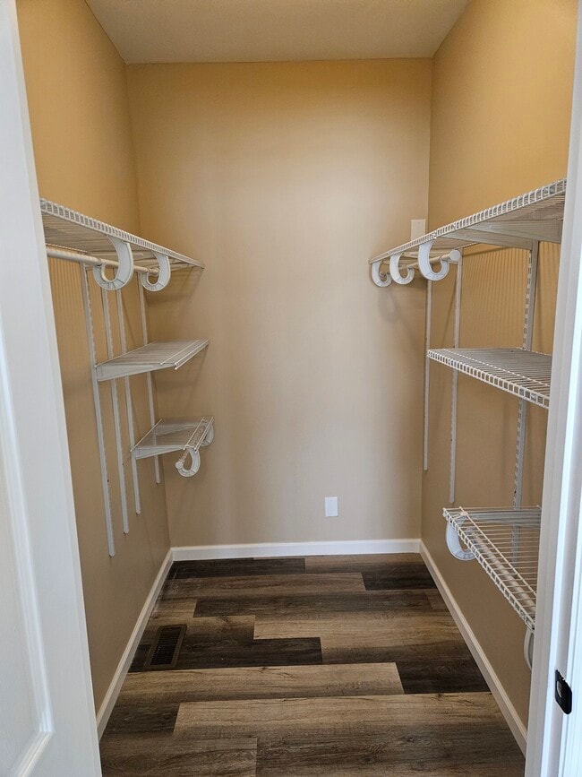 Building Photo - 1911 9th Ave N