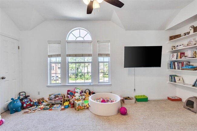 Building Photo - 308 Chesapeake Bay Ln S