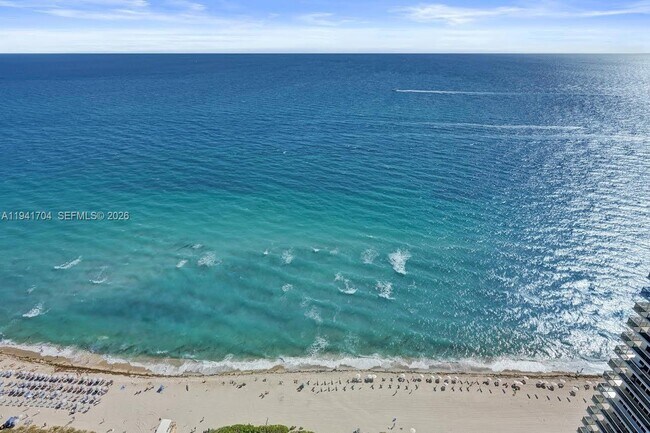 Building Photo - 1800 S Ocean Dr