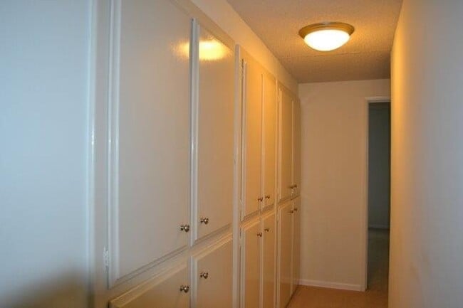 Building Photo - Scripps Drive Duplex