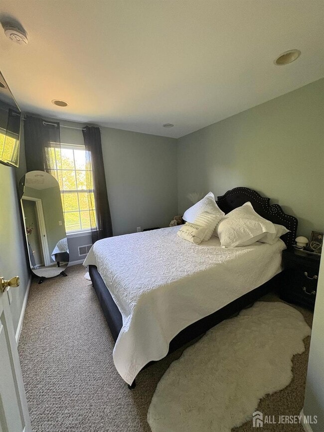 Building Photo - 2210 Timber Ridge Ct