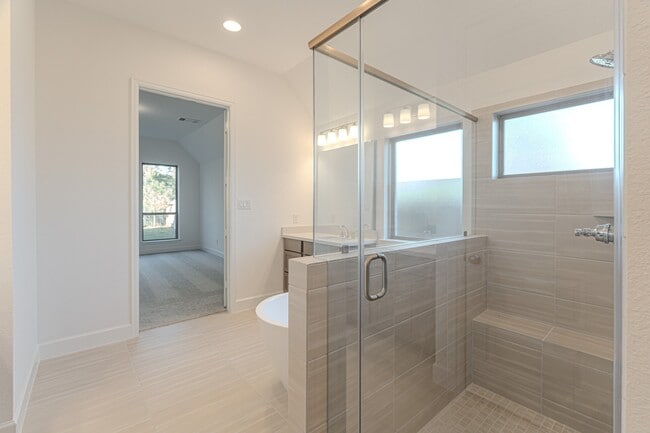 Building Photo - 15910 Mahogany Mist Dr