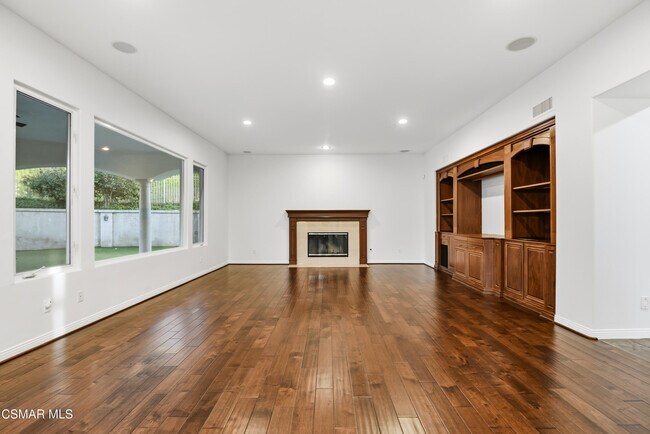 Building Photo - 25301 Prado De Los Arboles