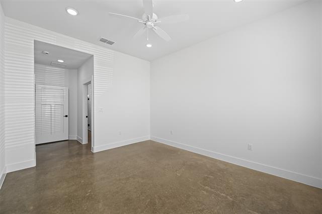 Building Photo - 102 Cardinal Wds