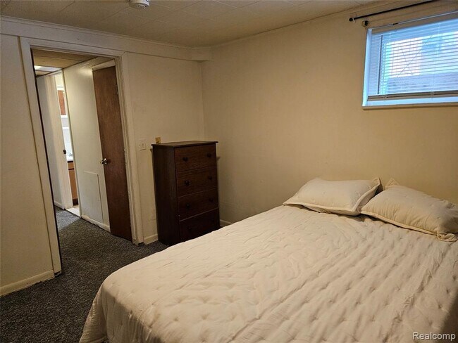 Building Photo - 921 Mary St