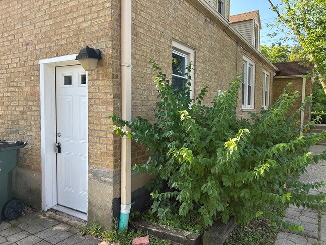 Building Photo - 25080 IL-173