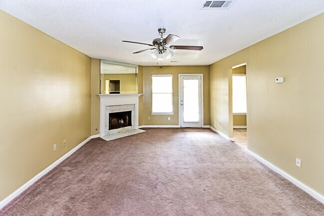 Building Photo - 1677 Ranmar Dr