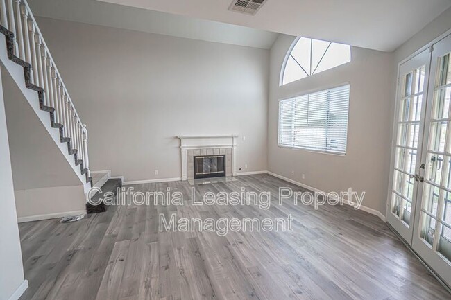 Building Photo - 28552 Avocado Pl