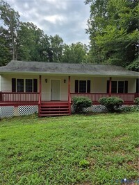 Building Photo - 6527 Lakeshore Dr
