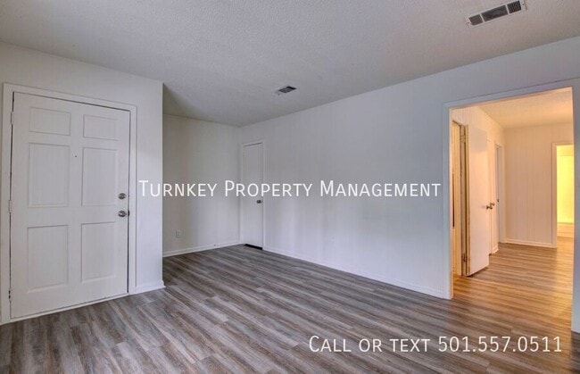 Building Photo - 8819 Tanya Dr