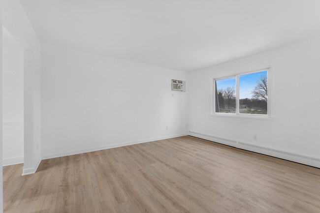 Building Photo - 4518 Washington Square Dr