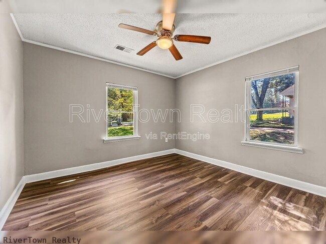 Building Photo - 1678 Alta Vista Ave