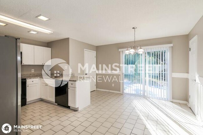 Building Photo - 3150 Ricky Dr, Jacksonville, FL 32223
