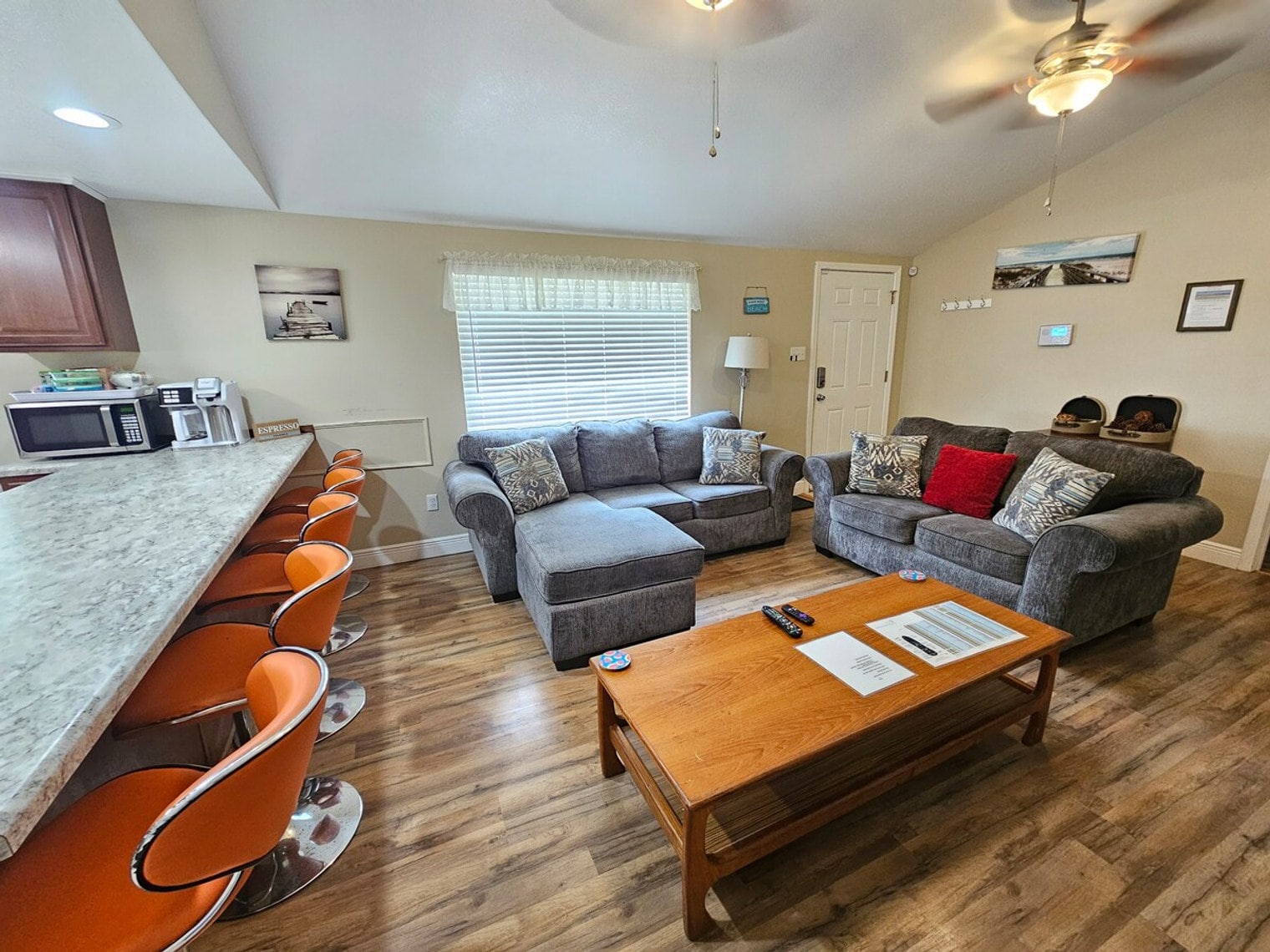 Building Photo - 1106 Fournier Ave