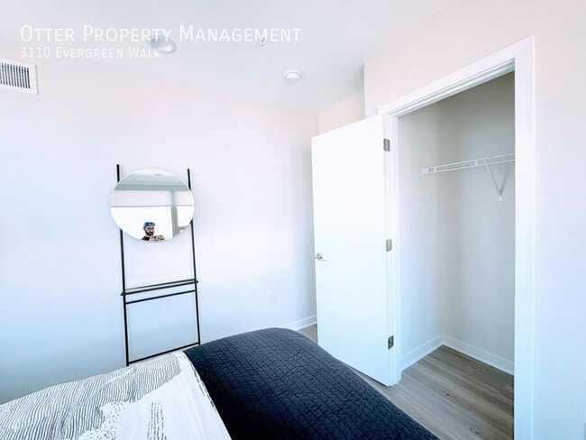 Building Photo - 3110 Evergreen Walk