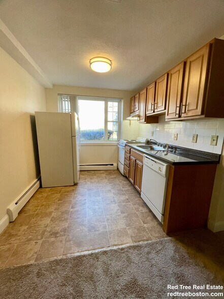 Building Photo - 4 Brattle Dr