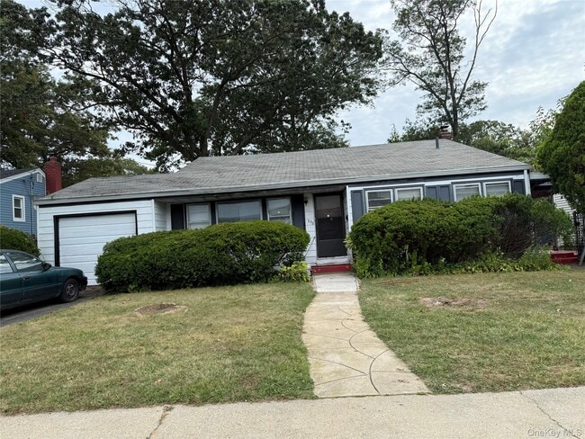 Primary Photo - 338 E Clinton Ave