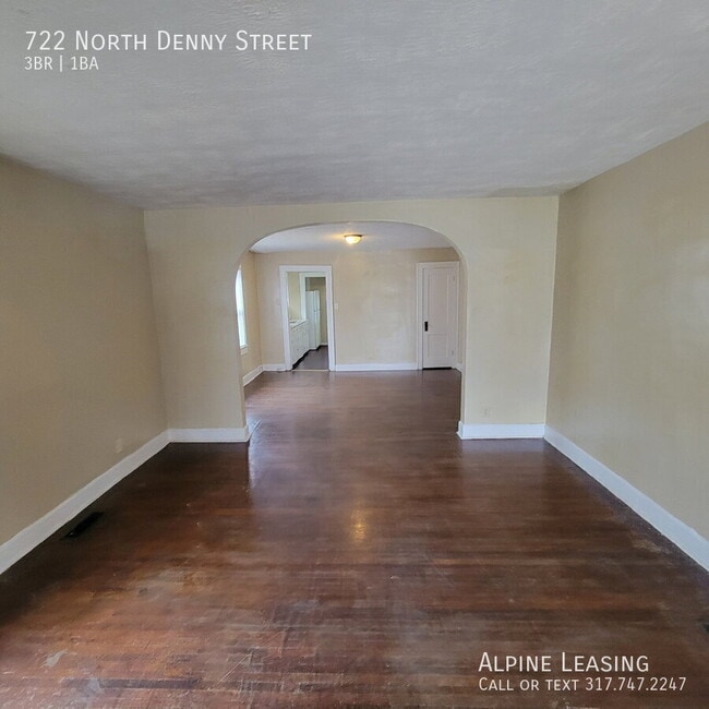 Building Photo - 722 N Denny St