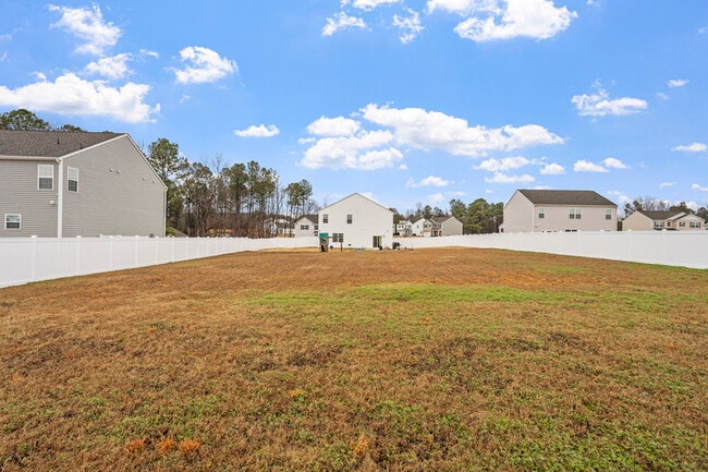 Building Photo - 68 Black Crk Dr