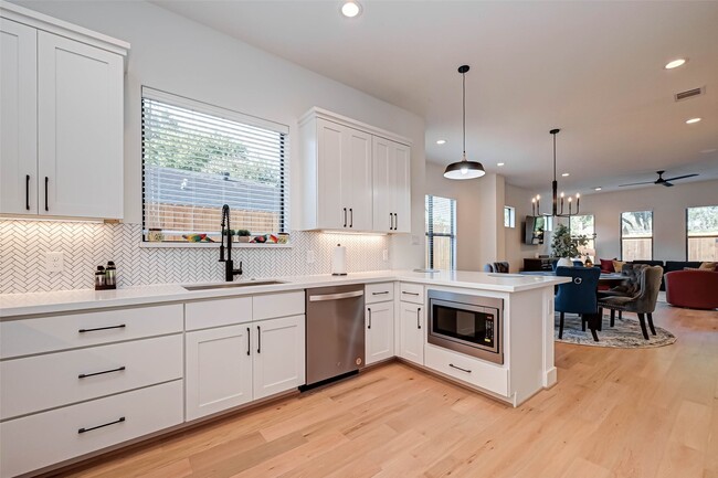 Building Photo - 4101 Edison St