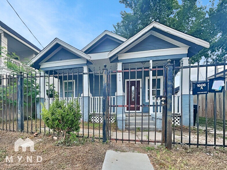 Primary Photo - 1606 Ruthven St